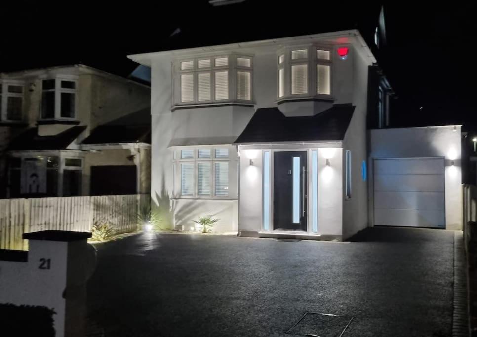 Northbourne House Villa Ferndown Exterior photo